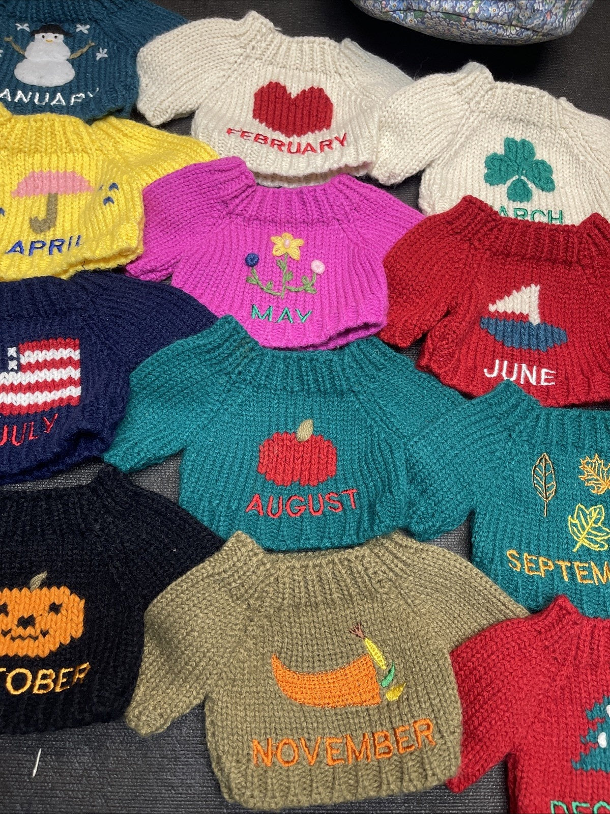 12 Vintage Boyds Bear Sweaters Of The Month