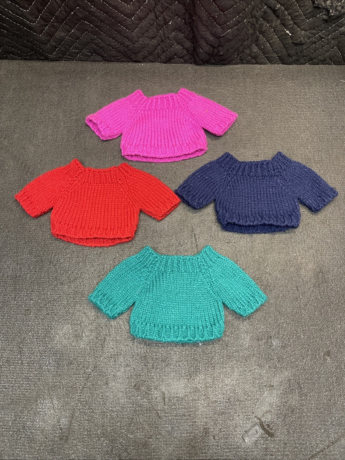 12 Vintage Boyds Bear Sweaters Of The Month