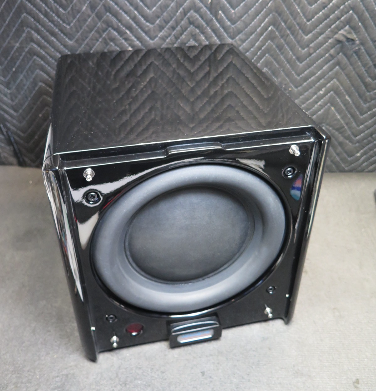 VELODYNE DD10BG DIGITAL DRIVE SERIES DD10BG Subwoofer w/ Calibration Microphone