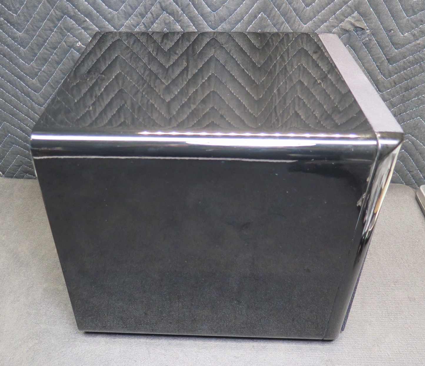 VELODYNE DD10BG DIGITAL DRIVE SERIES DD10BG Subwoofer w/ Calibration Microphone