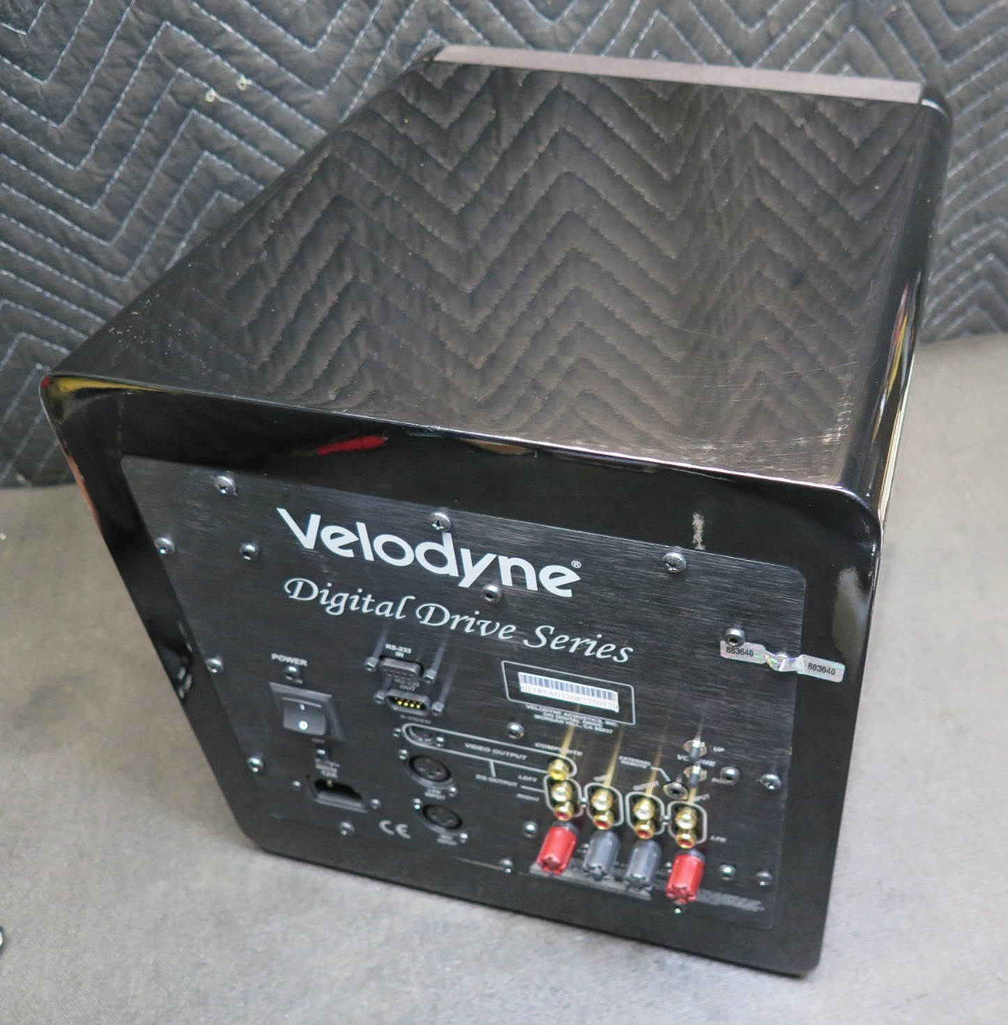 VELODYNE DD10BG DIGITAL DRIVE SERIES DD10BG Subwoofer w/ Calibration Microphone