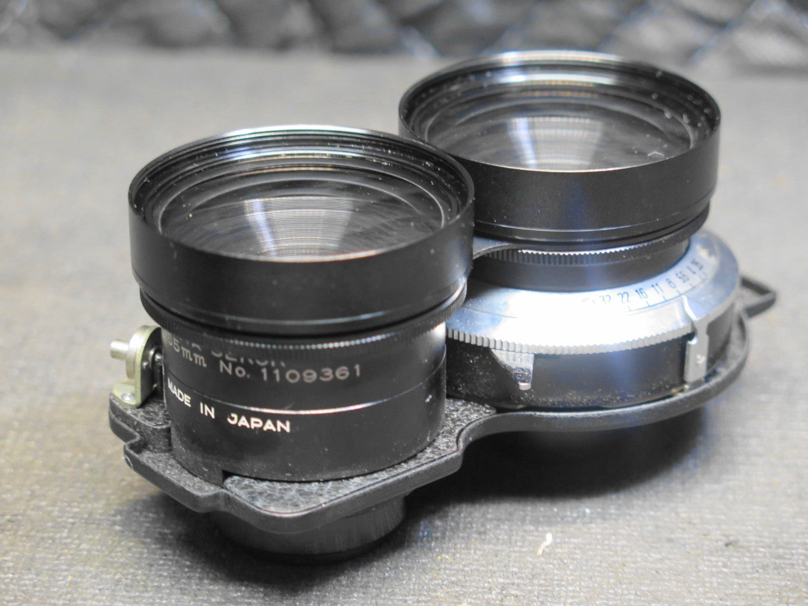 Mamiya Sekor 65mm 3.5 wide angle lens for TLR series "C" cameras