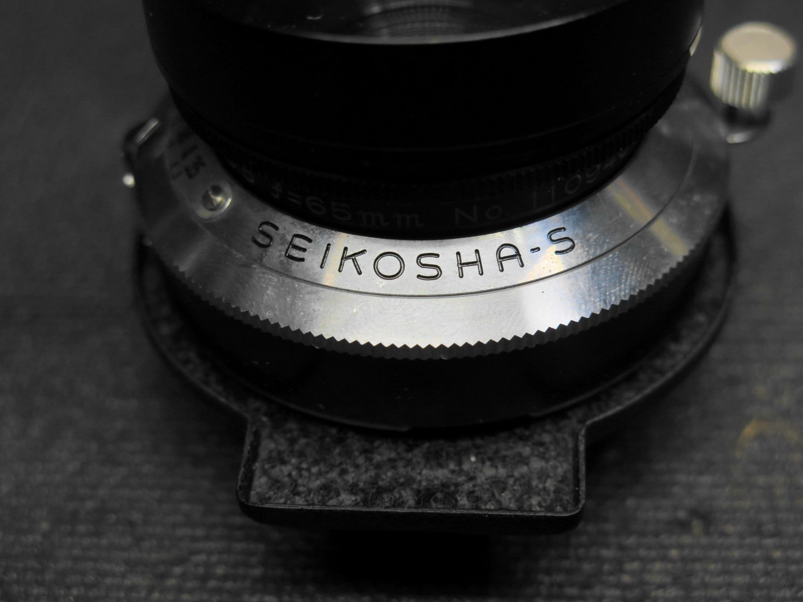 Mamiya Sekor 65mm 3.5 wide angle lens for TLR series "C" cameras
