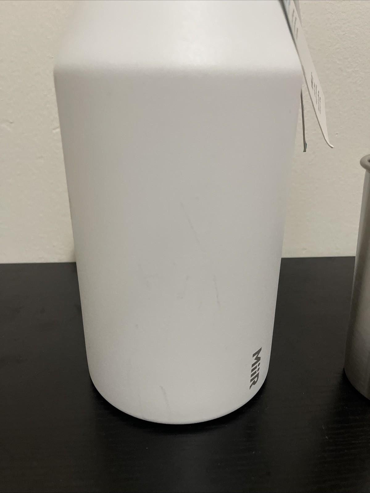 MiiR White Stainless Steel Insulated 64 oz Growler Matching Stainless Cup *READ*