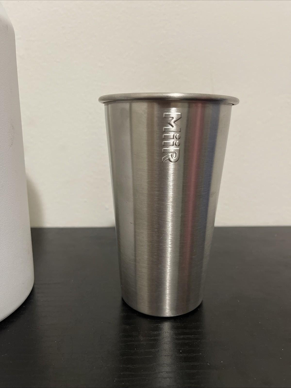 MiiR White Stainless Steel Insulated 64 oz Growler Matching Stainless Cup *READ*