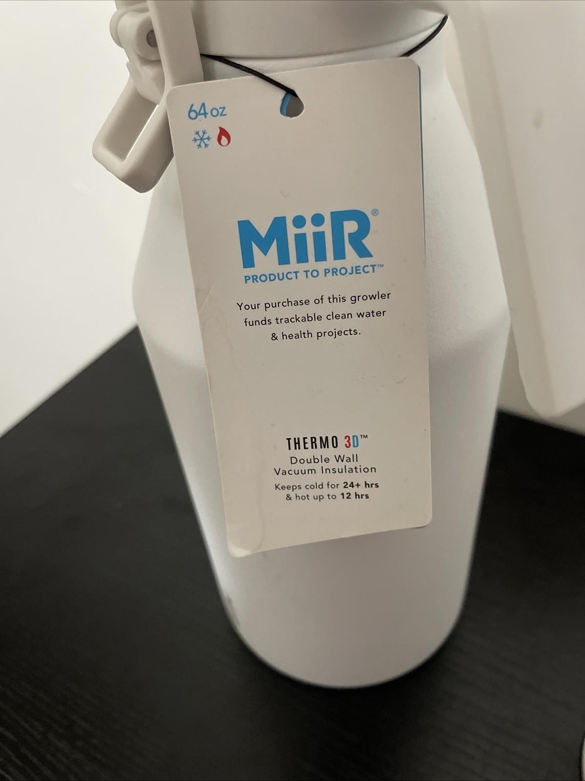 MiiR White Stainless Steel Insulated 64 oz Growler Matching Stainless Cup *READ*