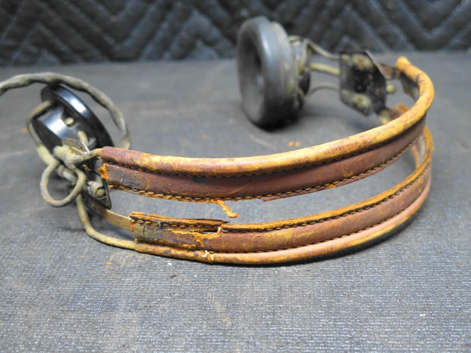 WWII USAAF Early War Pilot Headset w/ R-14 Receivers w/  Extension
