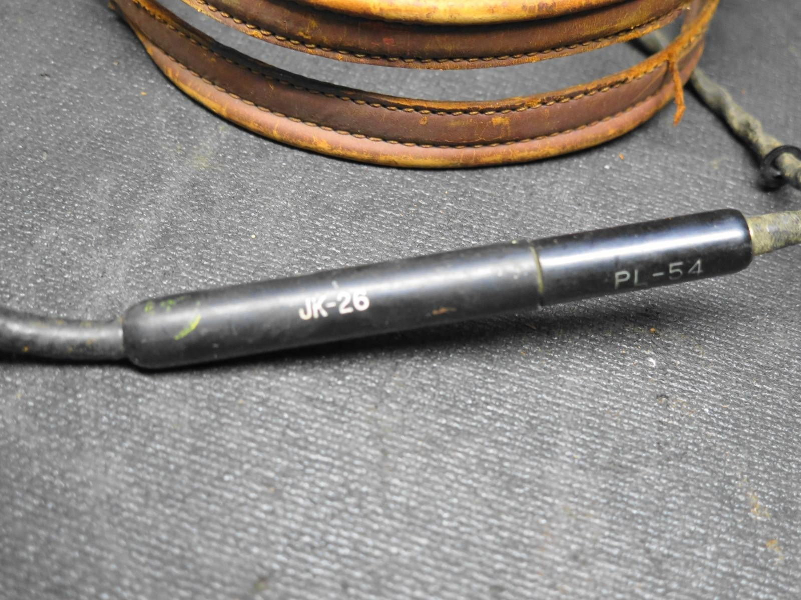 WWII USAAF Early War Pilot Headset w/ R-14 Receivers w/  Extension