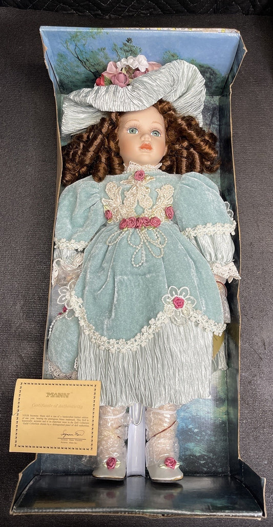Seymour Mann dolls connoisseur collection “Julie” Plus Doll Stand NOS *Read*