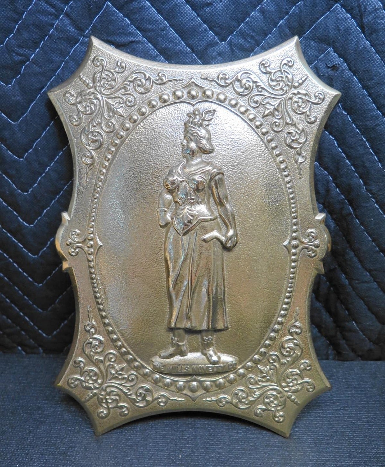 The Mills Novelty Co - Advertising Display Promotional Shield / Plaque