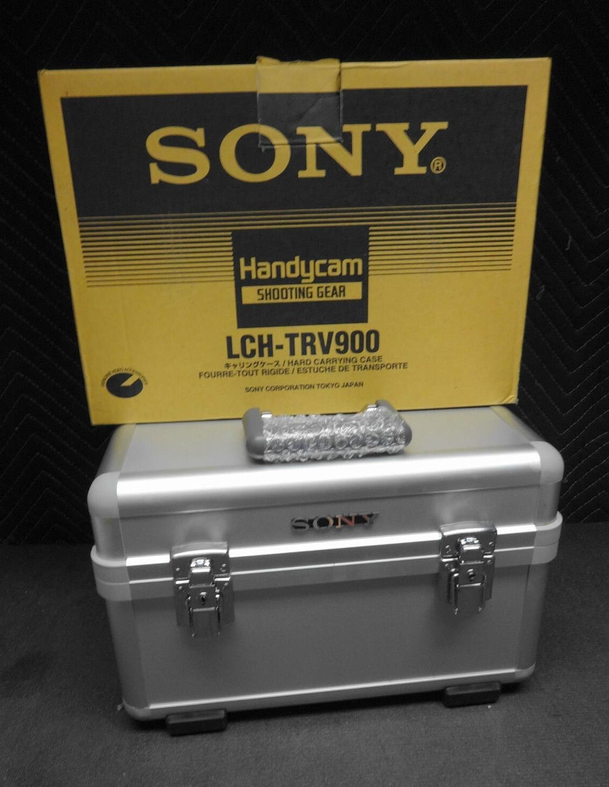 BRAND NEW - Sony Hard Handycam Carrying Case Only - Silver   LCH-TRV900   *NIB*
