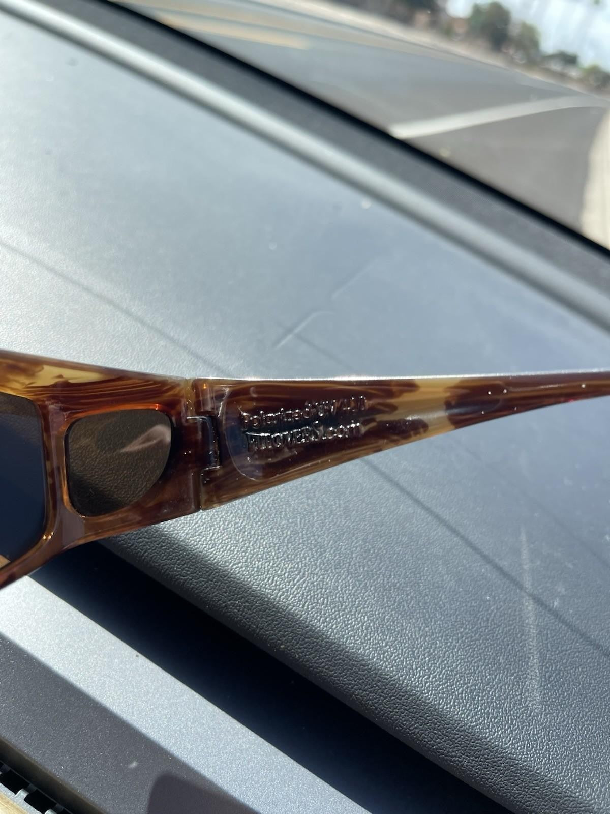 Jonathan Paul Fitovers JETT 002A Polarized UV 400 Sunglasses - READ - W/case