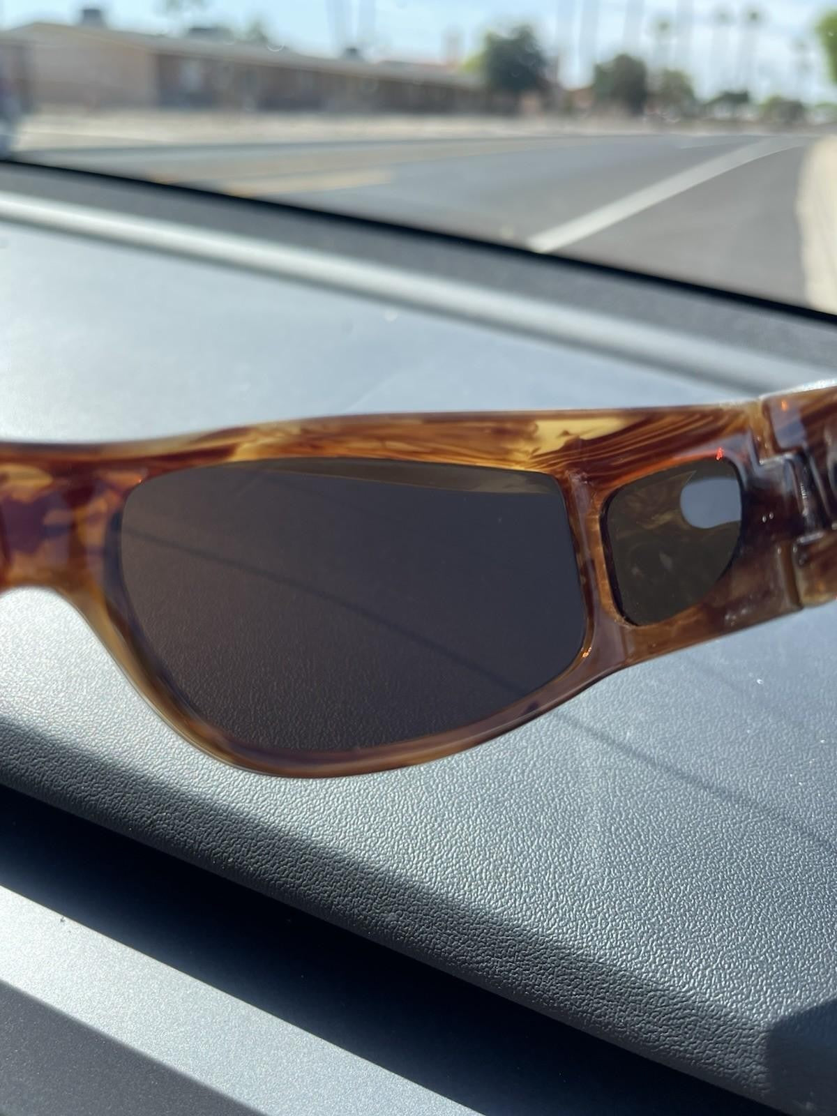 Jonathan Paul Fitovers JETT 002A Polarized UV 400 Sunglasses - READ - W/case