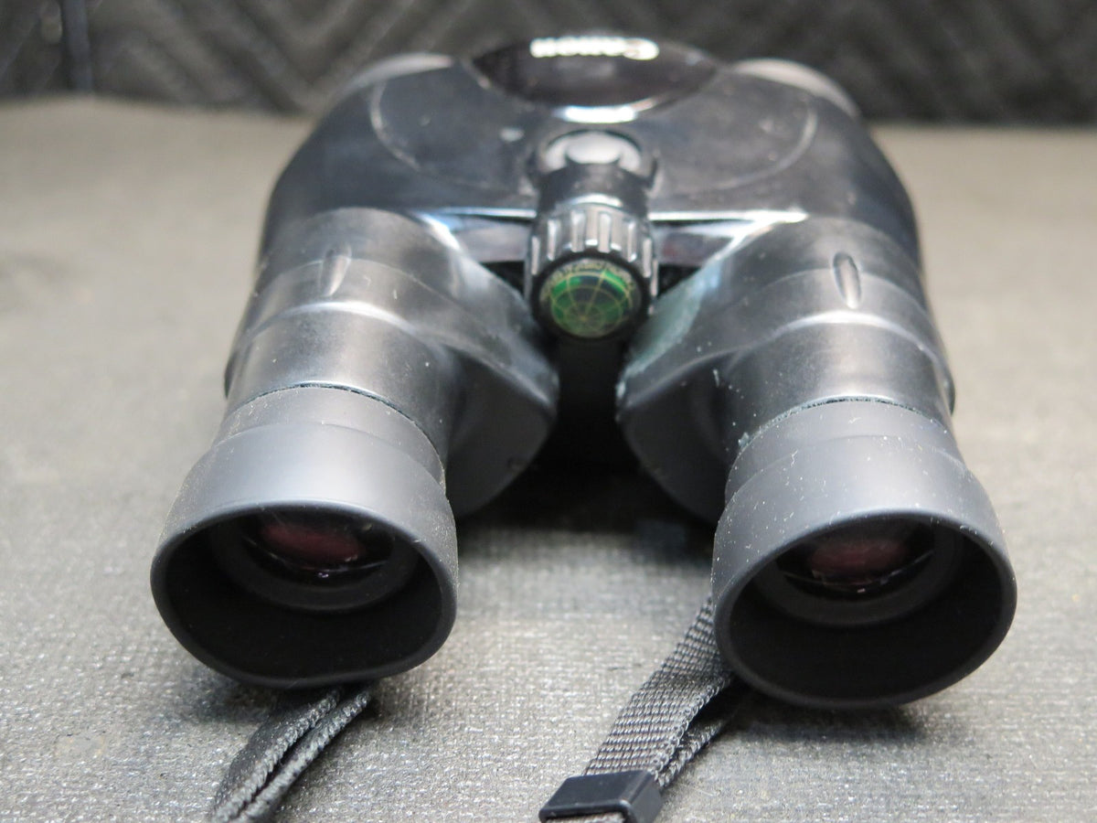 Canon 10x30 IS Image Stabilizer Binoculars with Case and Strap - Working