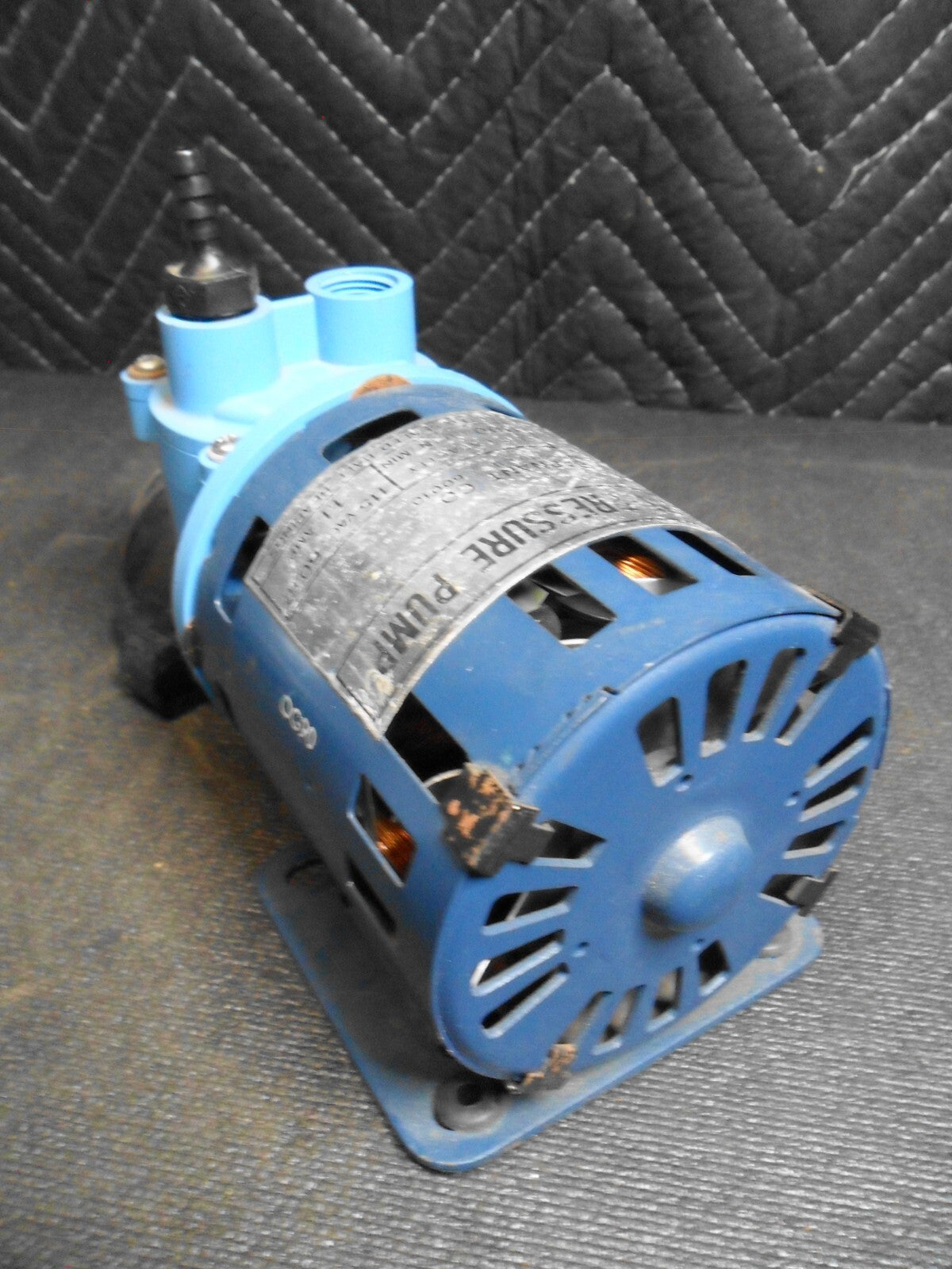 Barnant 400-1911 Vacuum Pressure Pump 1100 cu.in./min 115VAC 1.1A