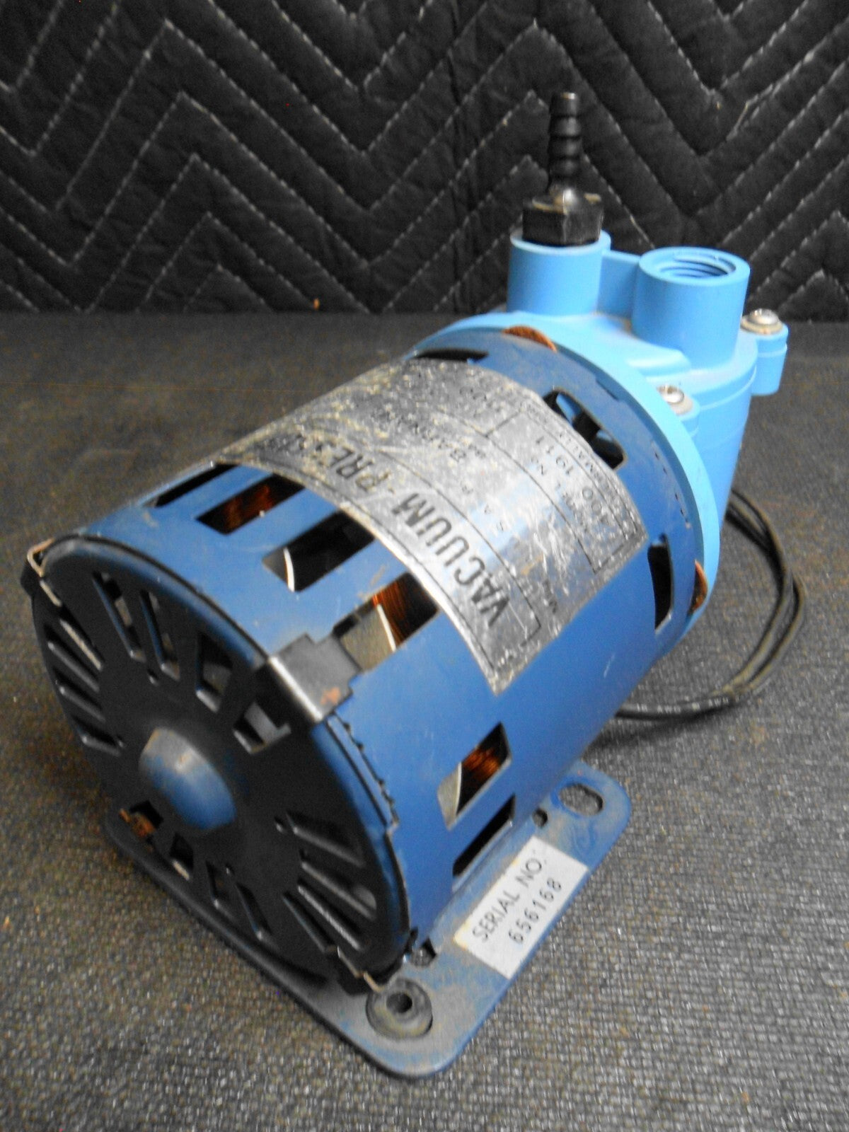 Barnant 400-1911 Vacuum Pressure Pump 1100 cu.in./min 115VAC 1.1A