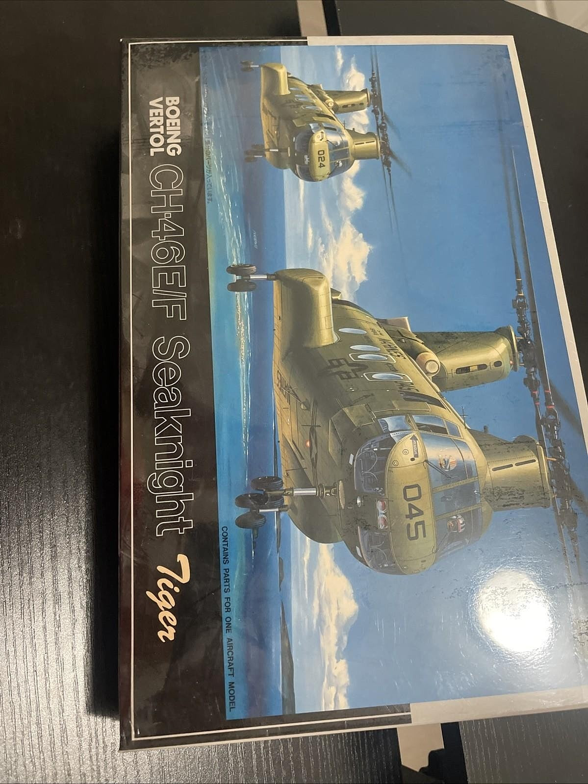 Fujimi 1/72 Scale Boeing Vertol CH-46E/F Seaknight Tiger - Factory Sealed
