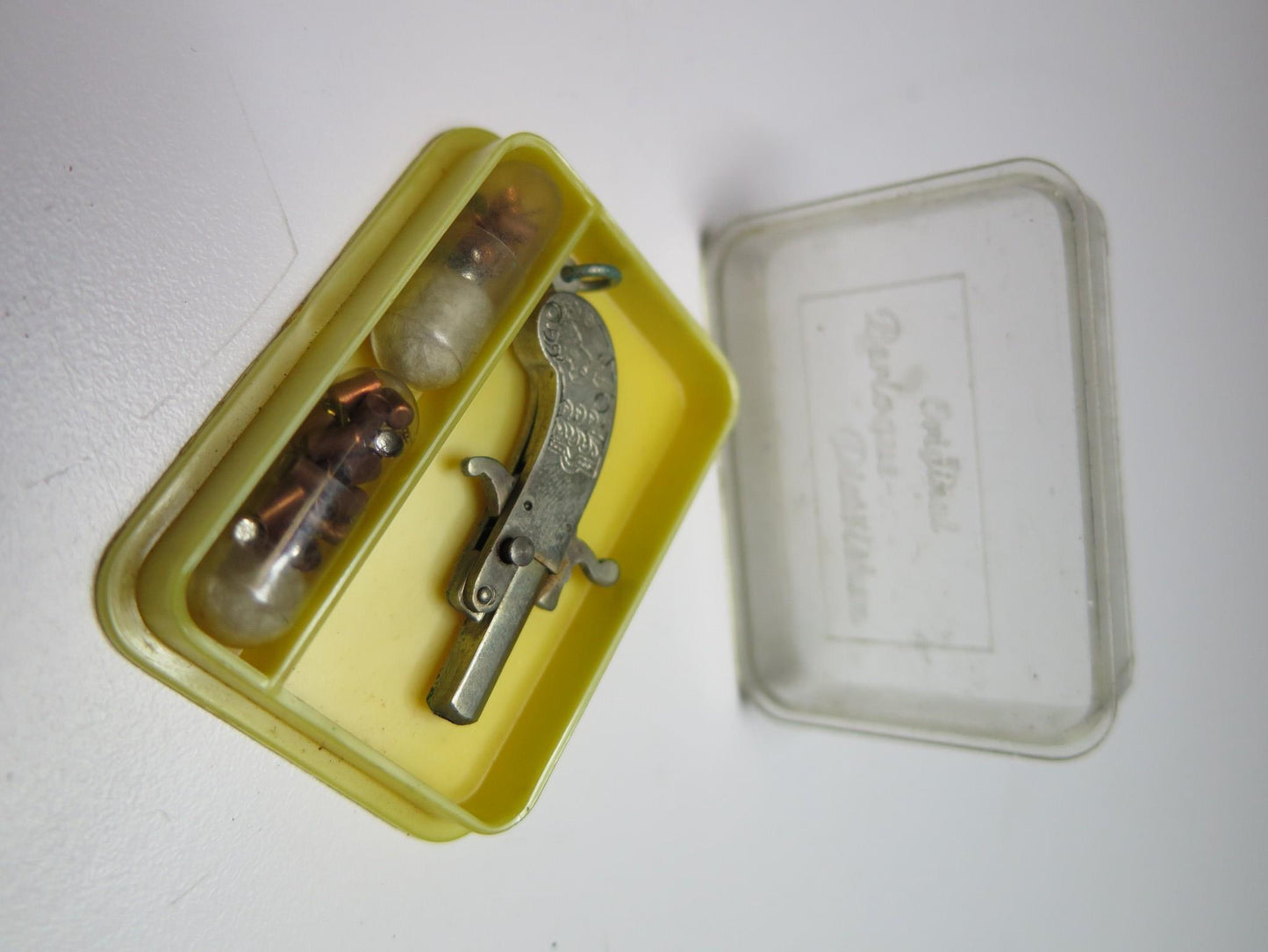 ANTIQUE VTG MINIATURE BERLOQUE PISTOLCHEN FOB CAP TOY IN BOX w/ Caps