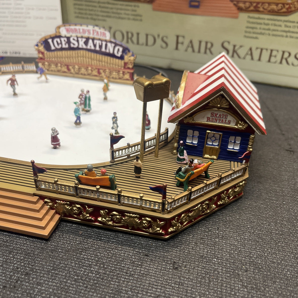 Mr. Christmas Gold Label Collection World's Fair Skaters w/Box 2004 Works *Read*