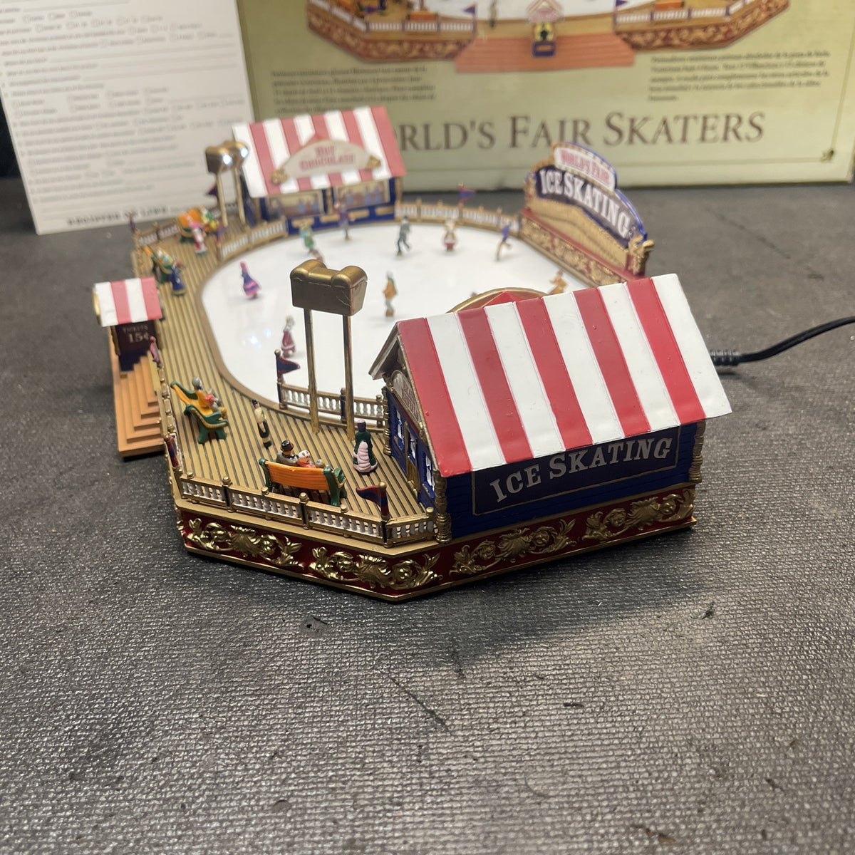 Mr. Christmas Gold Label Collection World's Fair Skaters w/Box 2004 Works *Read*