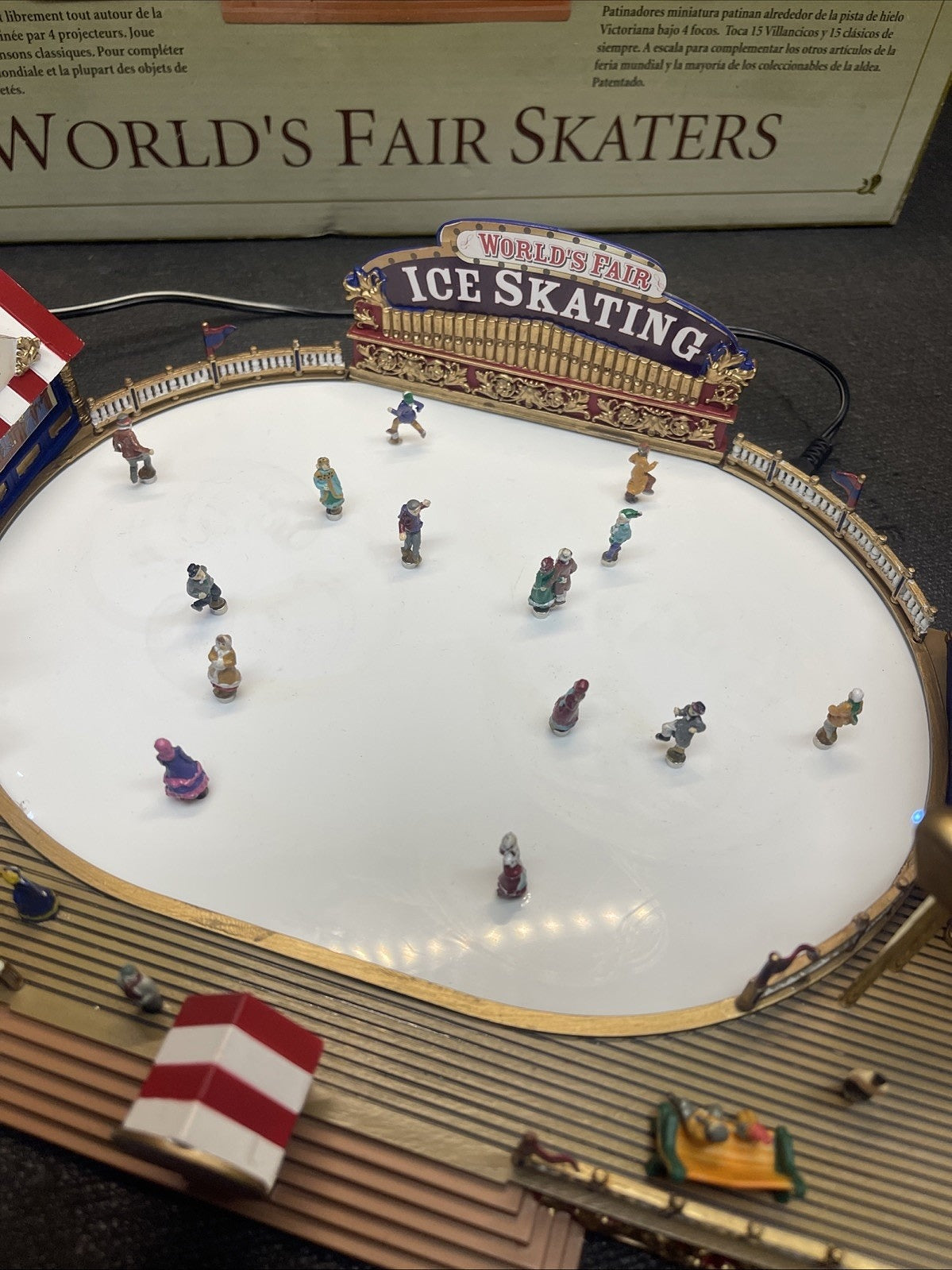 Mr. Christmas Gold Label Collection World's Fair Skaters w/Box 2004 Works *Read*