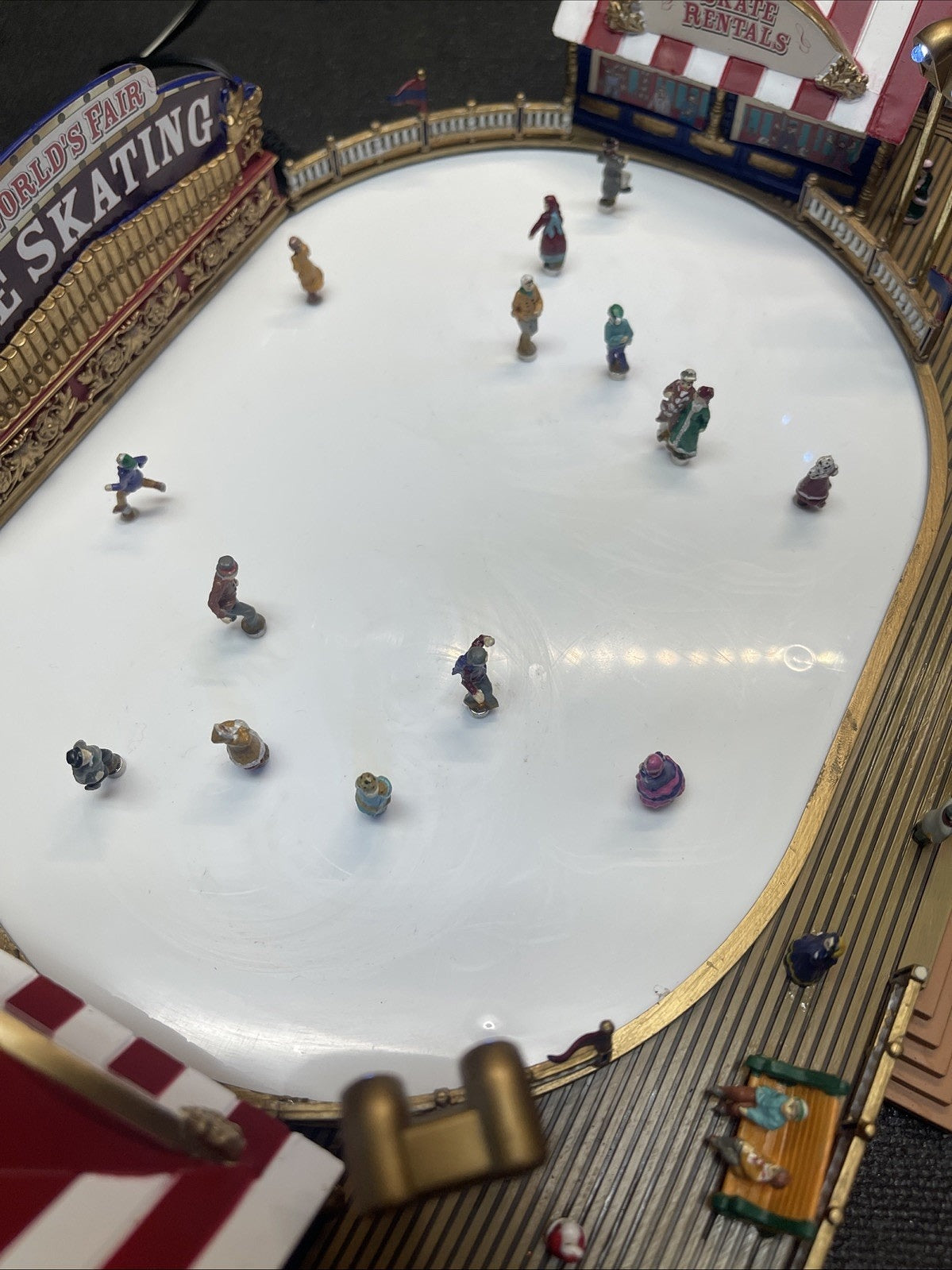 Mr. Christmas Gold Label Collection World's Fair Skaters w/Box 2004 Works *Read*