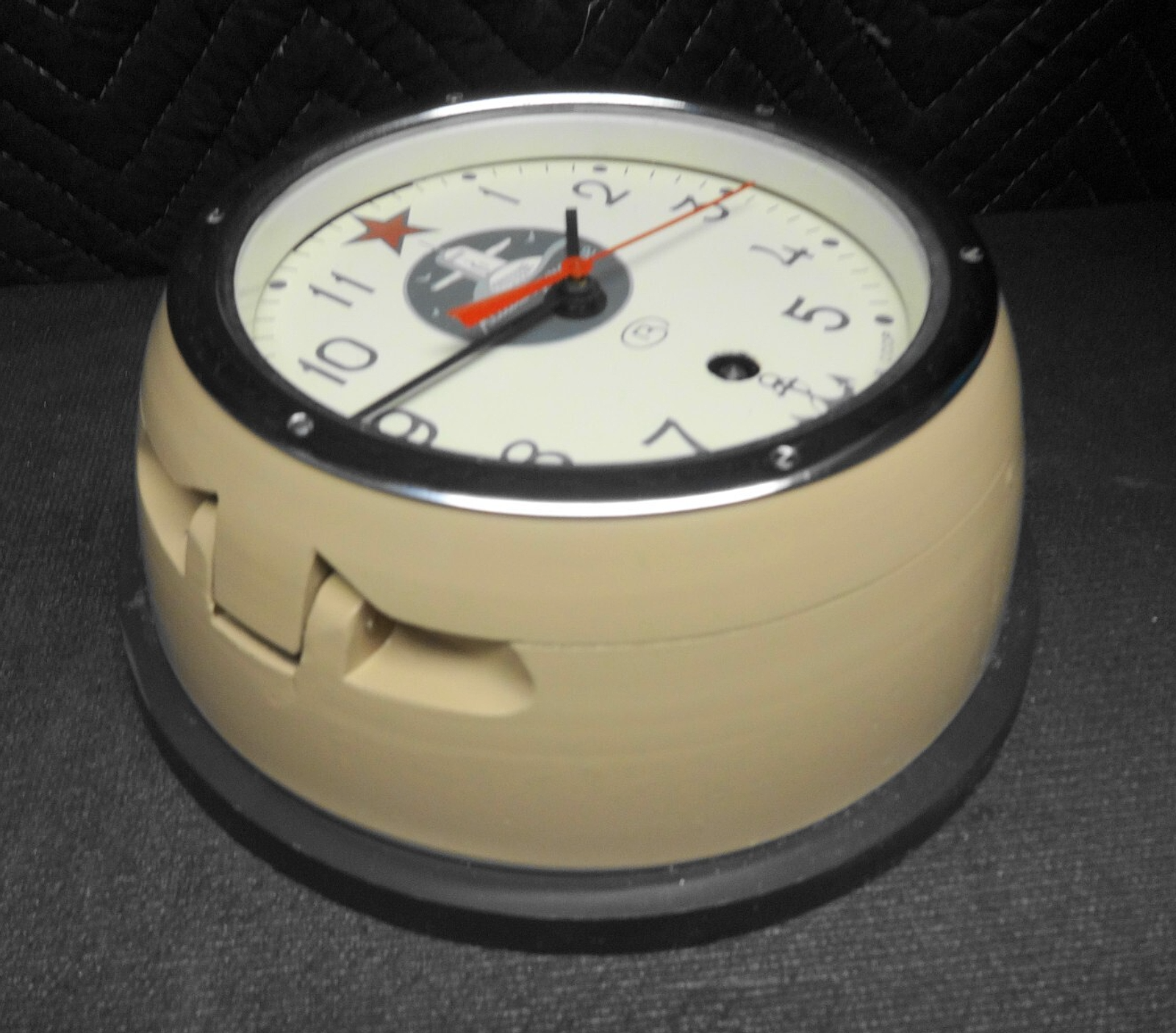 Russian Soviet B CCCP Navy Kauahguyckue Red Star Maritime Submarine Clock & Key