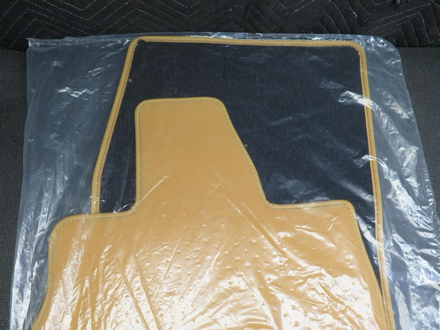 Genuine GM First-Row Carpeted Floor Mats 84839879 - Chevrolet Corvette 2020-2023
