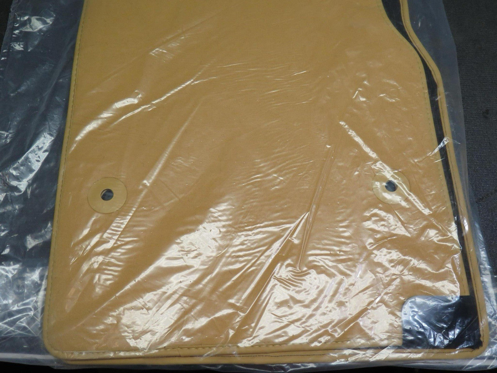 Genuine GM First-Row Carpeted Floor Mats 84839879 - Chevrolet Corvette 2020-2023