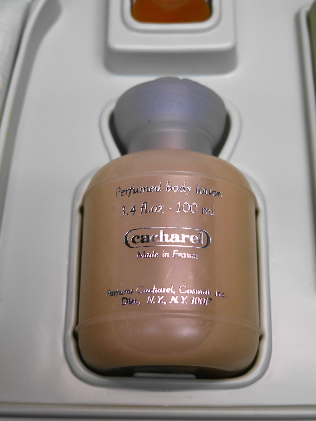 ANAIS ANAIS Cacharel Eau De Parfum 7ml .25fl Oz Gift Set - Lotion, Powder, Wash