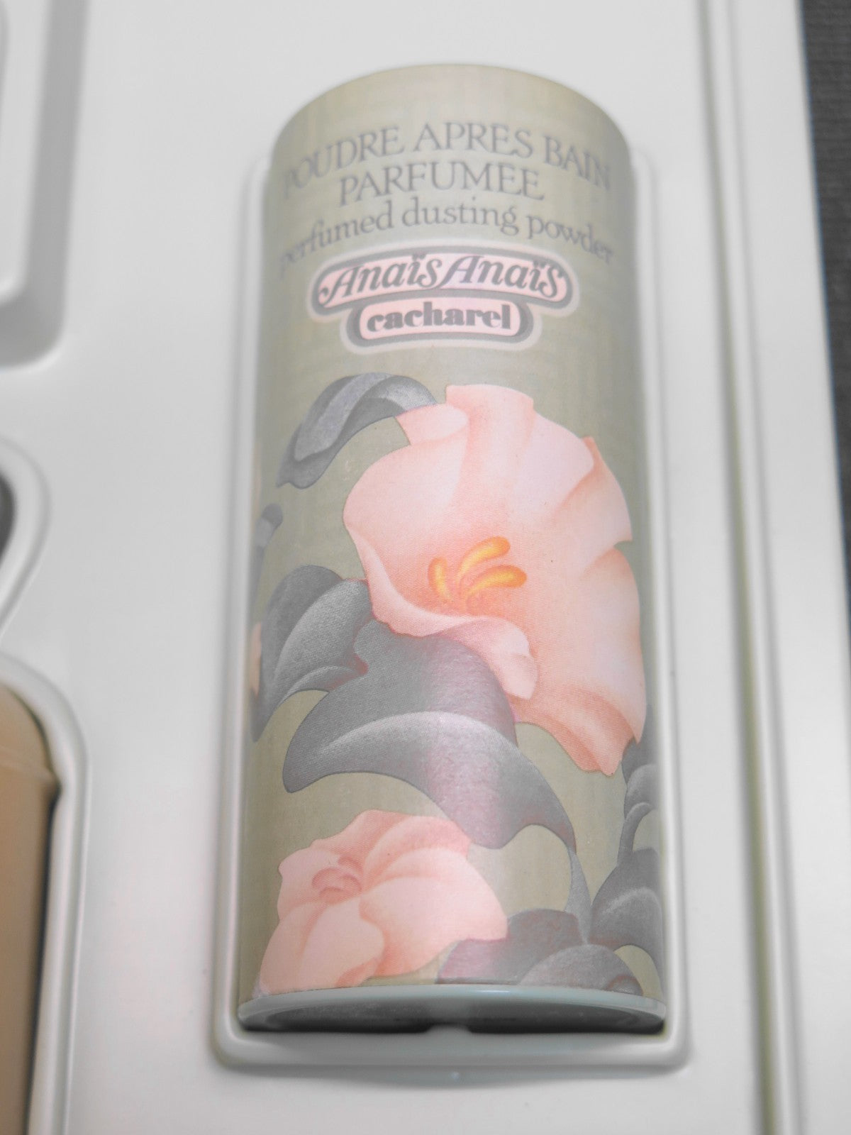 ANAIS ANAIS Cacharel Eau De Parfum 7ml .25fl Oz Gift Set - Lotion, Powder, Wash