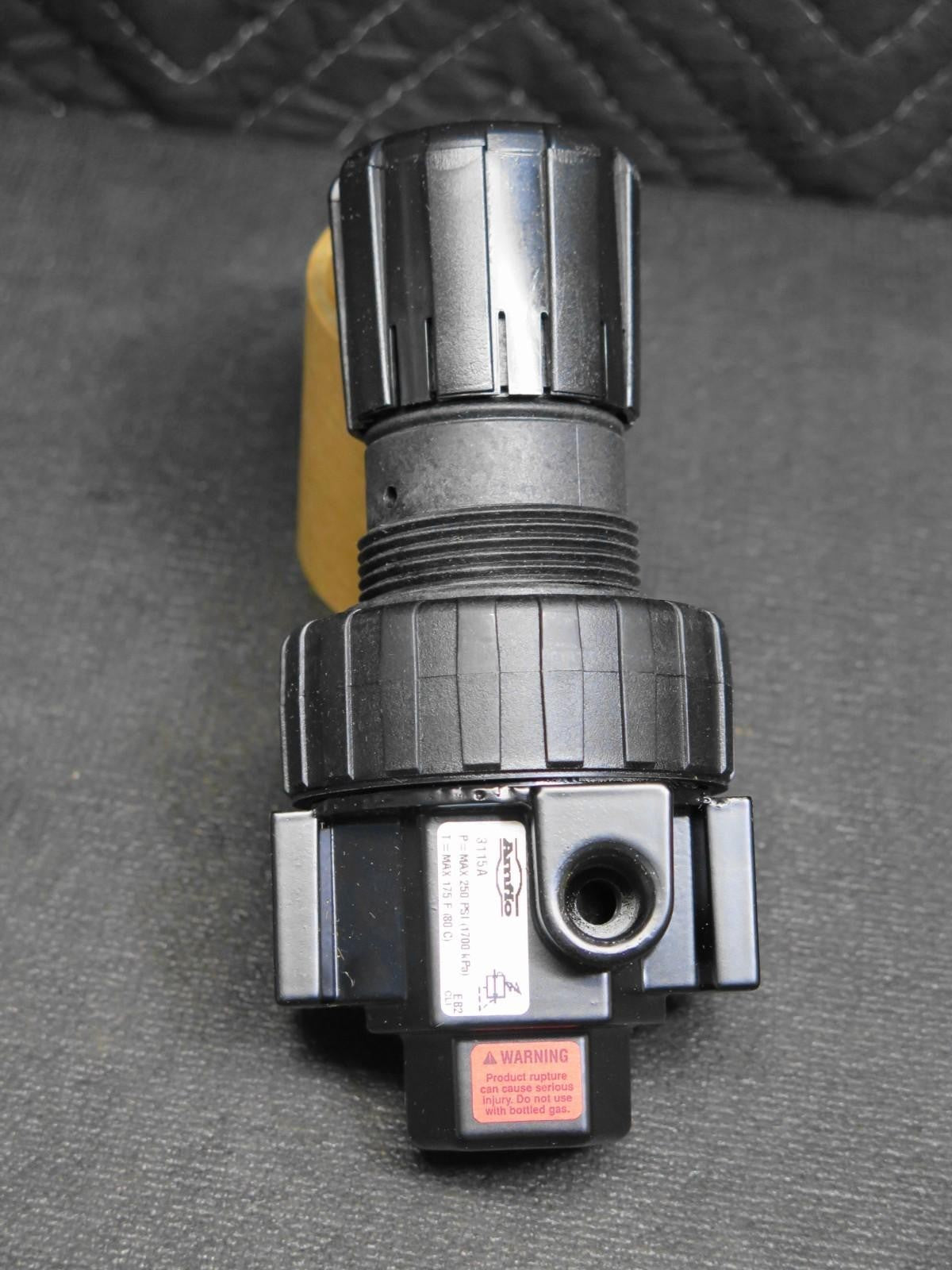 AMFLO Bridgeport 3115 3115A  1/4" Air Pressure Regulator - 250 psi - NEW