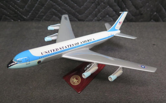 Ronald Regan Library GAT028 Boeing 707-353B/C-137C United States Air Force 1:250