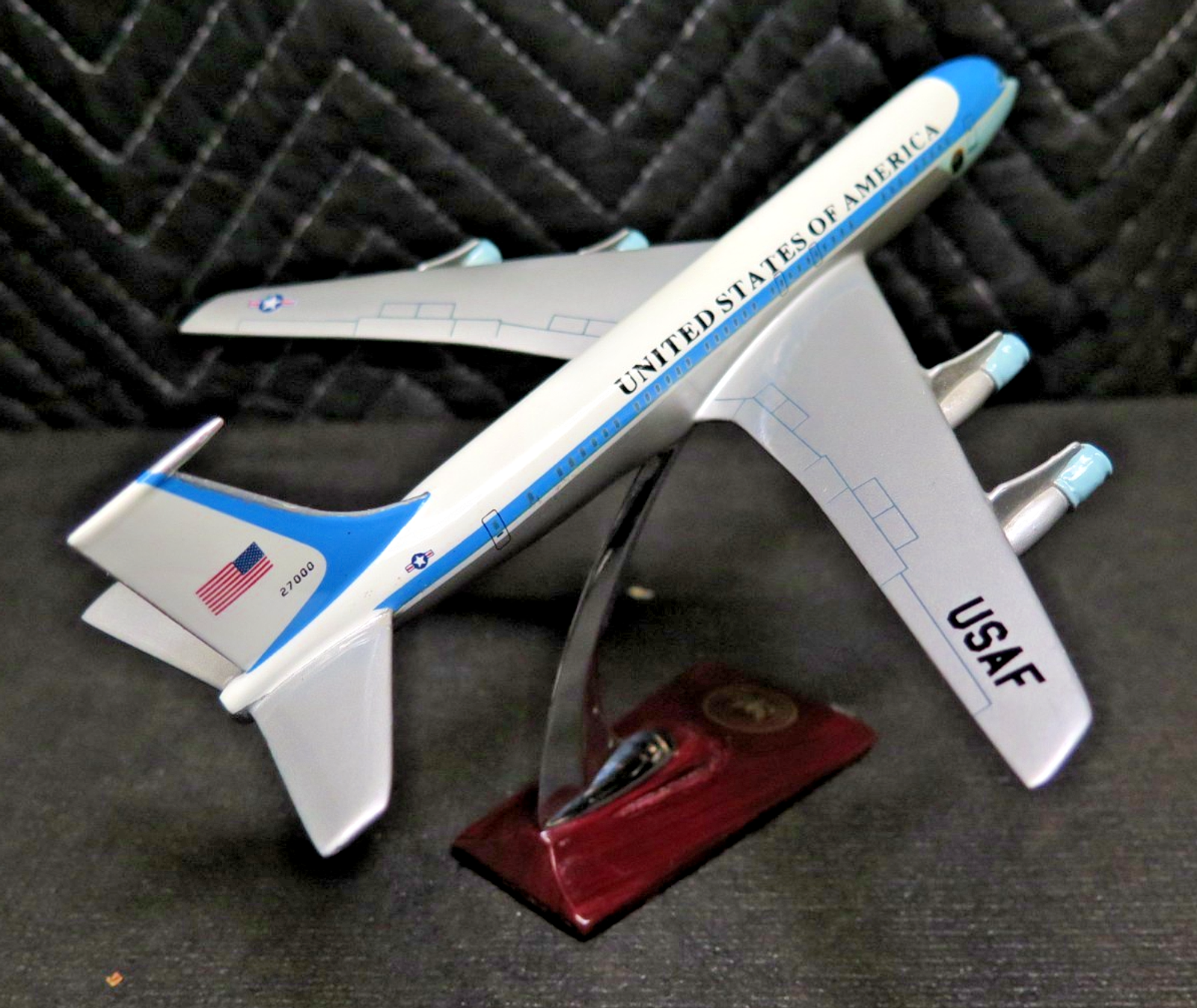 Ronald Regan Library GAT028 Boeing 707-353B/C-137C United States Air Force 1:250