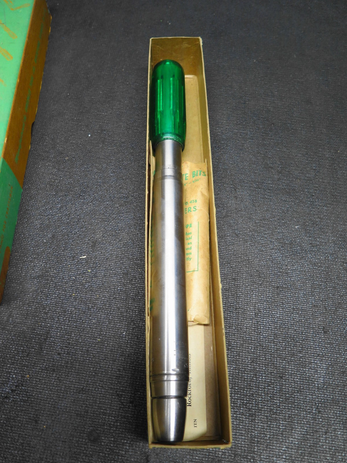 Vintage Greenlee Spiral Screwdriver No. 452 USA Made w/ 3 Original Bits & Box.