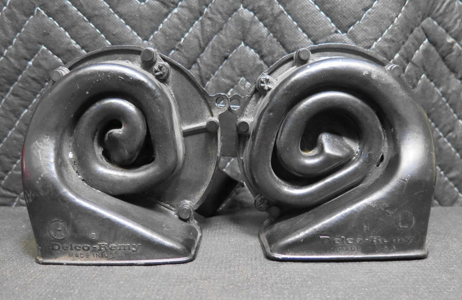 Horn Pair Delco Remy OE Style 67-68 Camaro High/Low Note Pair horns