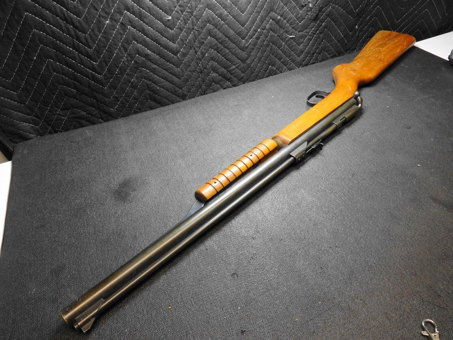 Vintage BENJAMIN FRANKLIN AIR RIFLE Mod. 342 Hard-Hitting .22 Pellet Gun