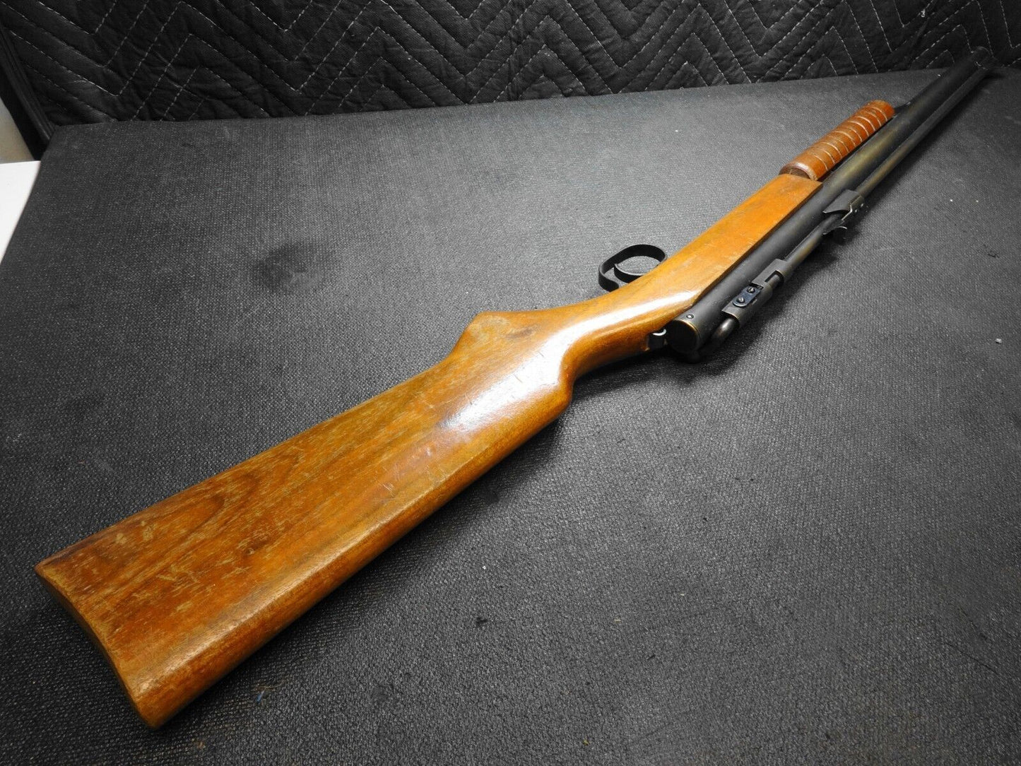 Vintage BENJAMIN FRANKLIN AIR RIFLE Mod. 342 Hard-Hitting .22 Pellet Gun