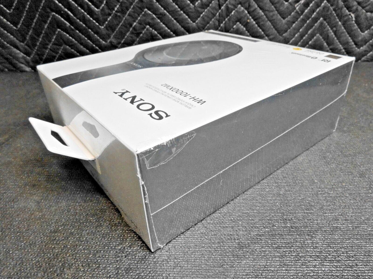 FACTORY SEALED Sony WH1000XM2 Over-Ear Wireless Headphones - Black