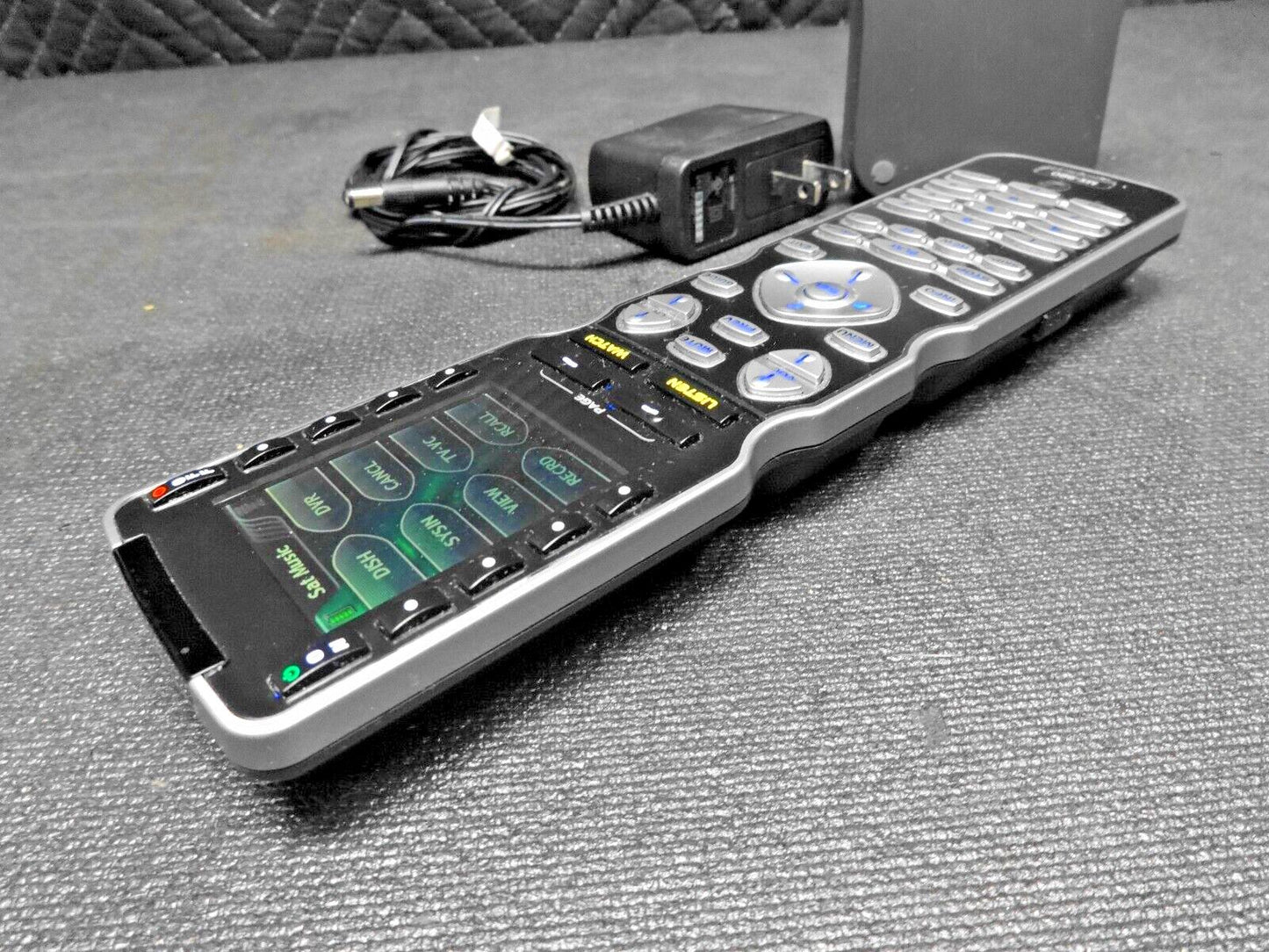 URC MX-980 Universal Remote Control w/ Charging Cradle and Power Adapter