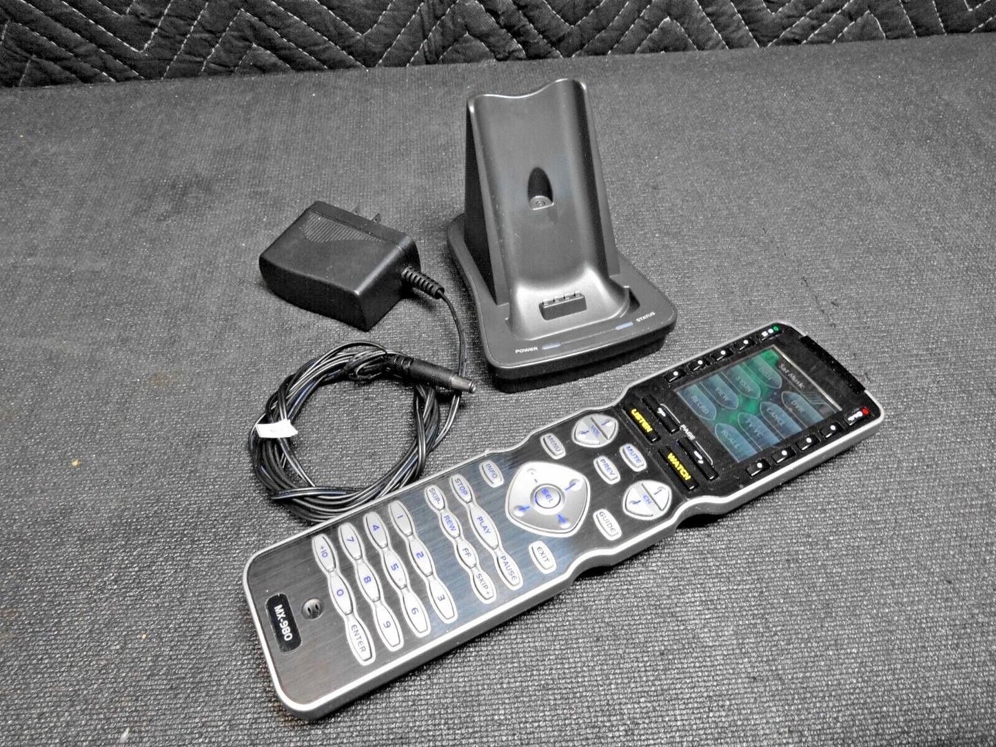 URC MX-980 Universal Remote Control w/ Charging Cradle and Power Adapter