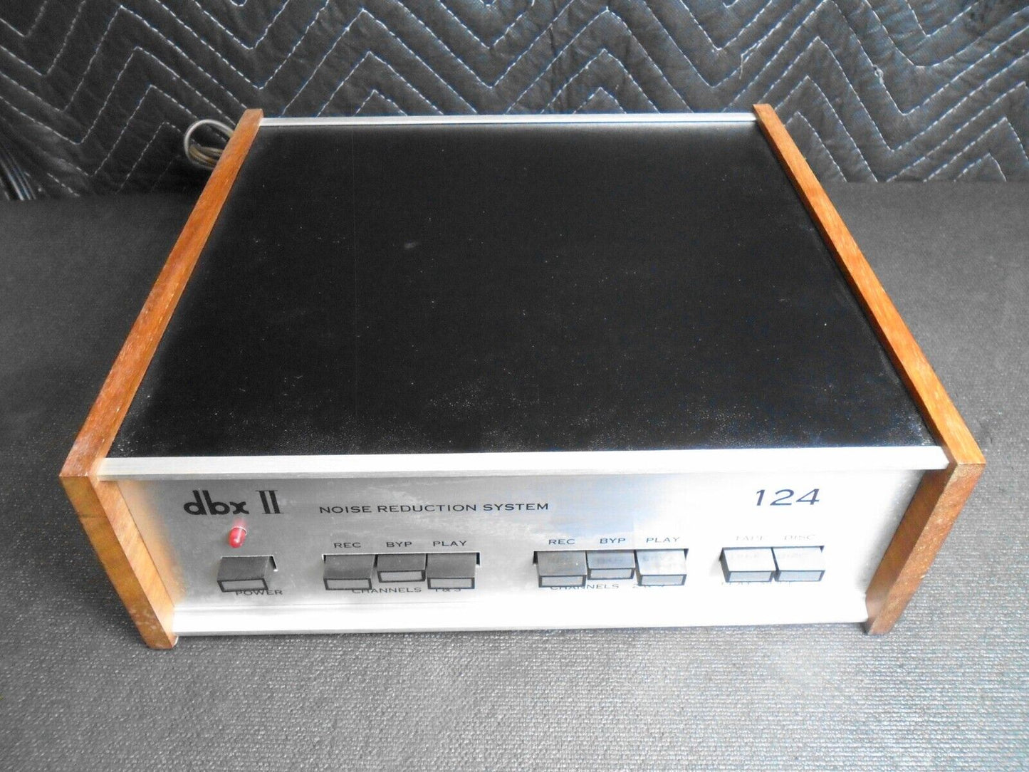 Vintage DBX II 124 Noise Reduction System 4 Channel w/ Real Wood Sides