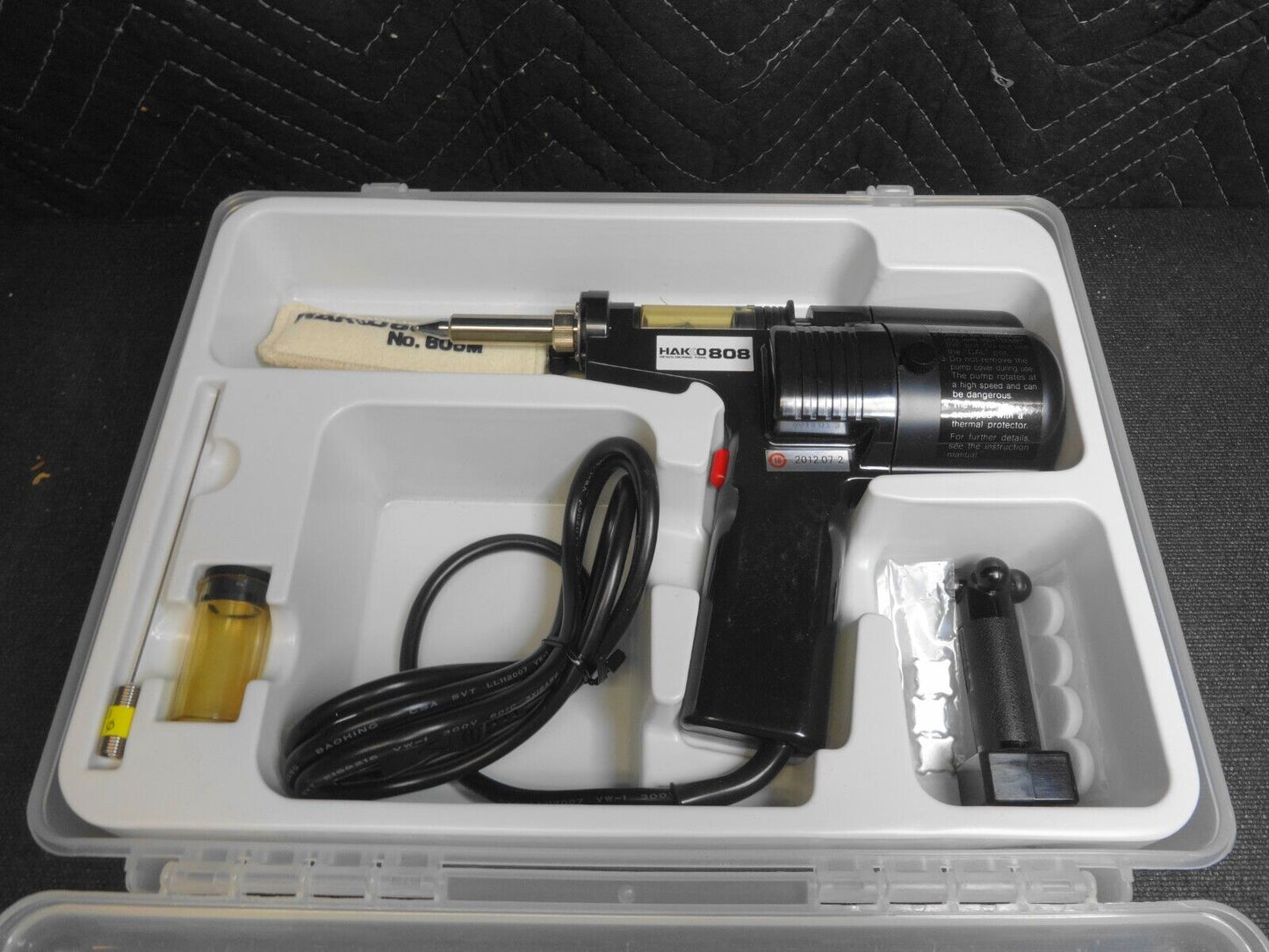 HAKKO 808 Desoldering Gun w/ accessories and case 808 KIT/P Complete LNIB Cond