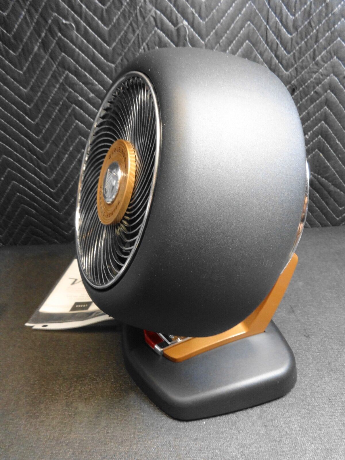 🔥 Vornado VHEAT Whole Room Vintage Metal Space Heater 1500W - BLACK 🔥