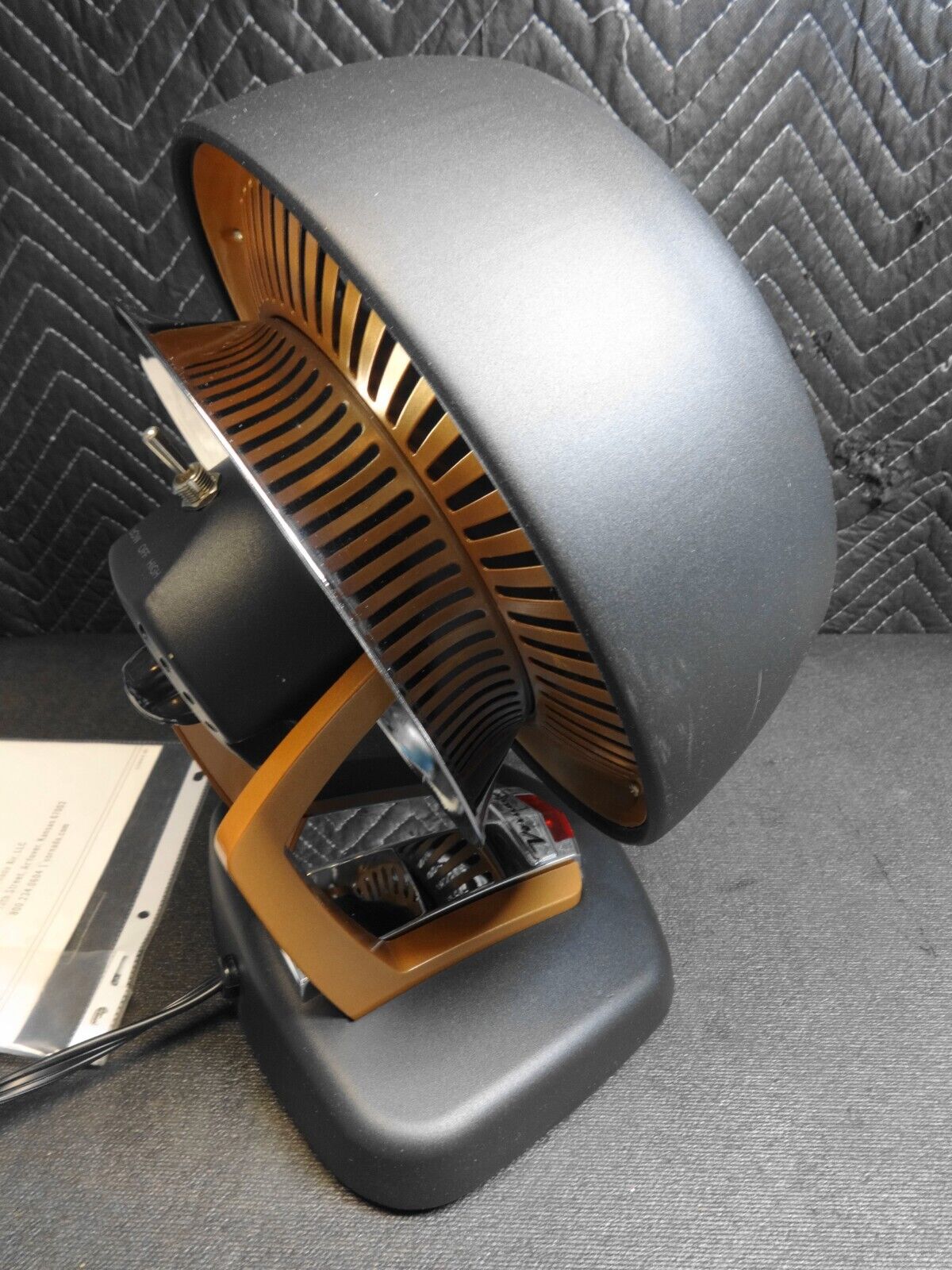 🔥 Vornado VHEAT Whole Room Vintage Metal Space Heater 1500W - BLACK 🔥