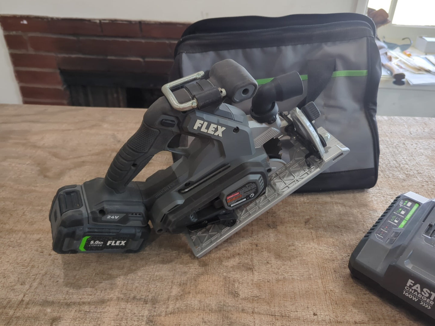 FLEX 24-volt 6-1/2" Brushless Cordless Circular Saw Kit - FX2131A