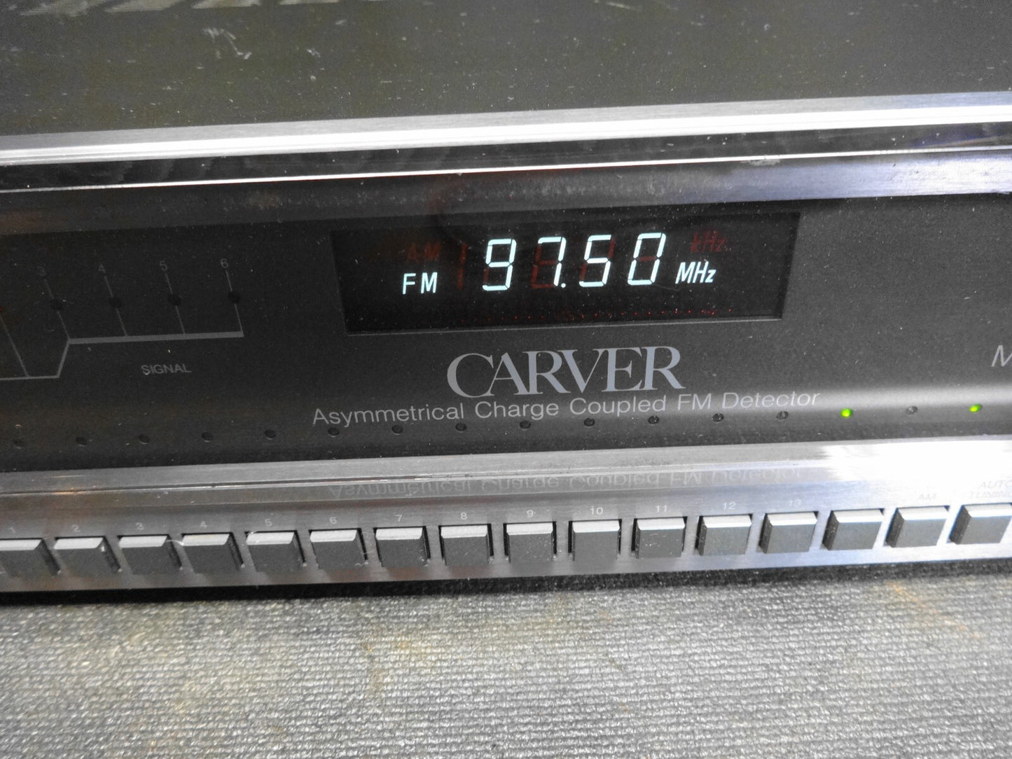 Carver TX-11a Asymmetrical Charge Coupled FM w/ Rack Ears - Stereo Tuner