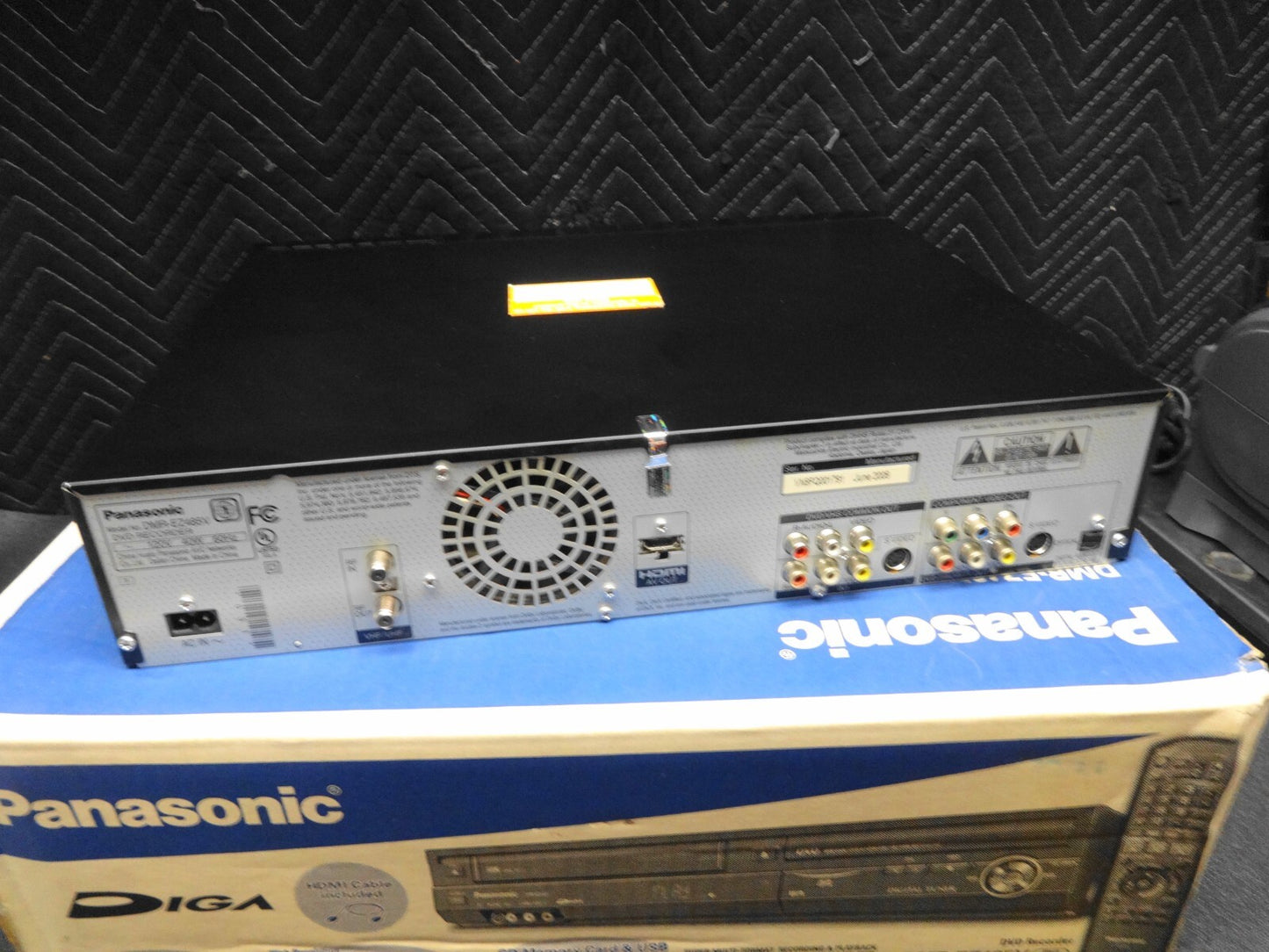 Panasonic DMR-EZ485V DVD Recorder DVD/VCR Combo HDMI w/ Remote - *SERVICED*