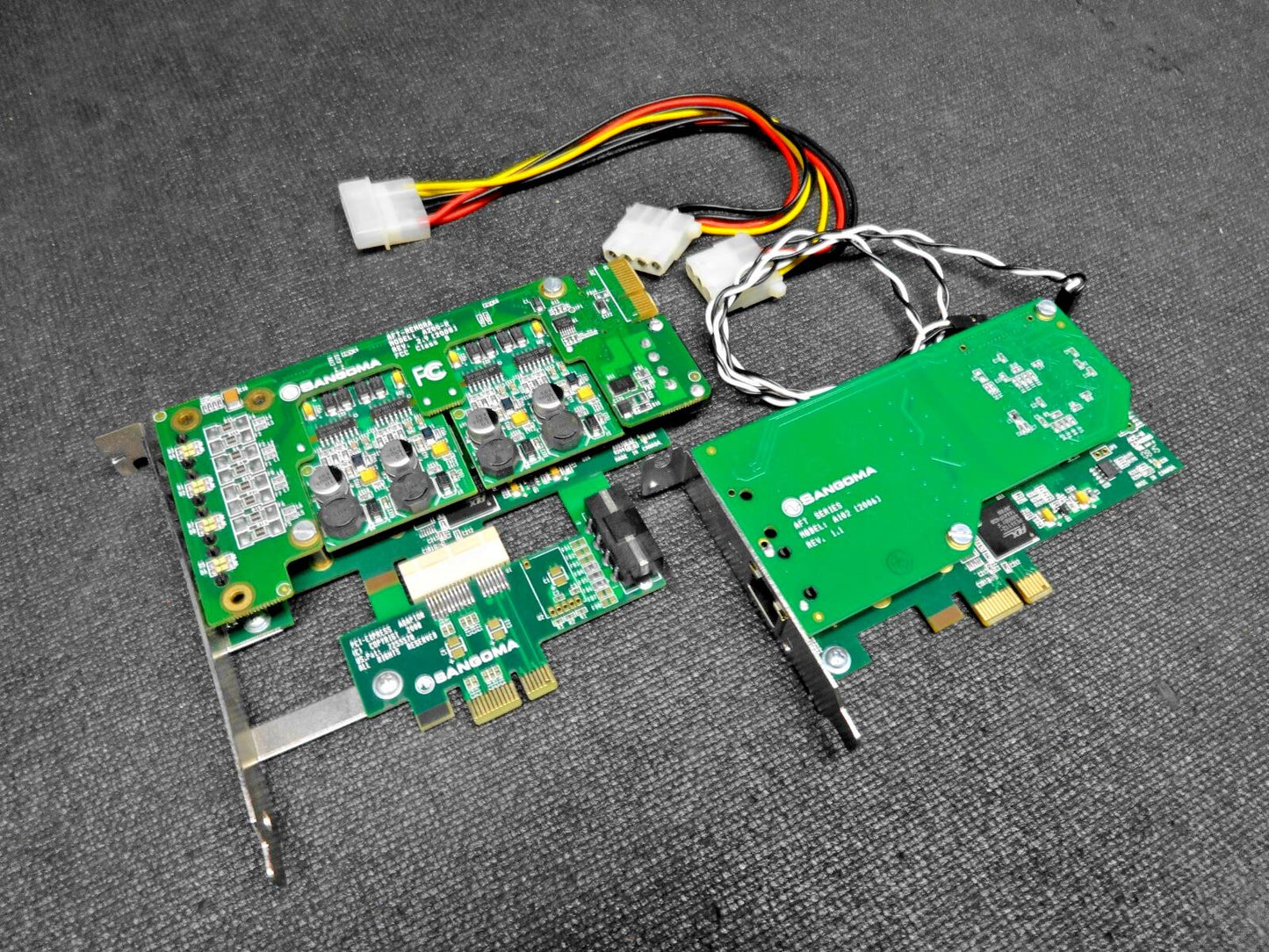 SANGOMA AFT Series A102 + AFT-Remora A200-R / w 2 FXS-5 Modules & PCie Adapter