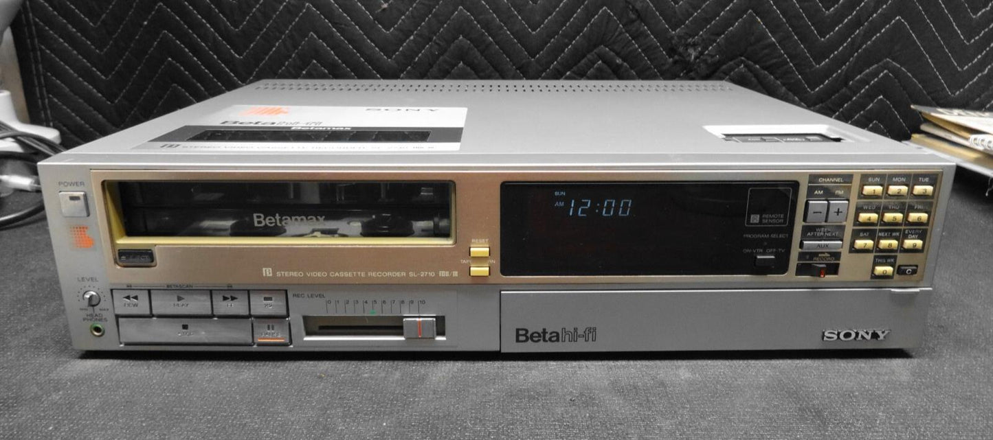 Vintage SONY BETAMAX SL-2710 - *SERVICED*